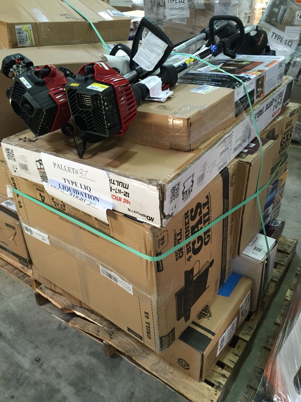 Outdoor liquidation pallets